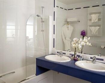 Hotel De Suede Saint Germain 4*